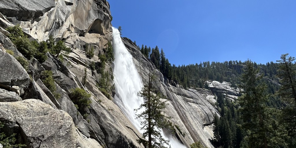 Hiking Yosemite’s Half Dome at 4 Months Pregnant: My Experience &&nbsp;Tips